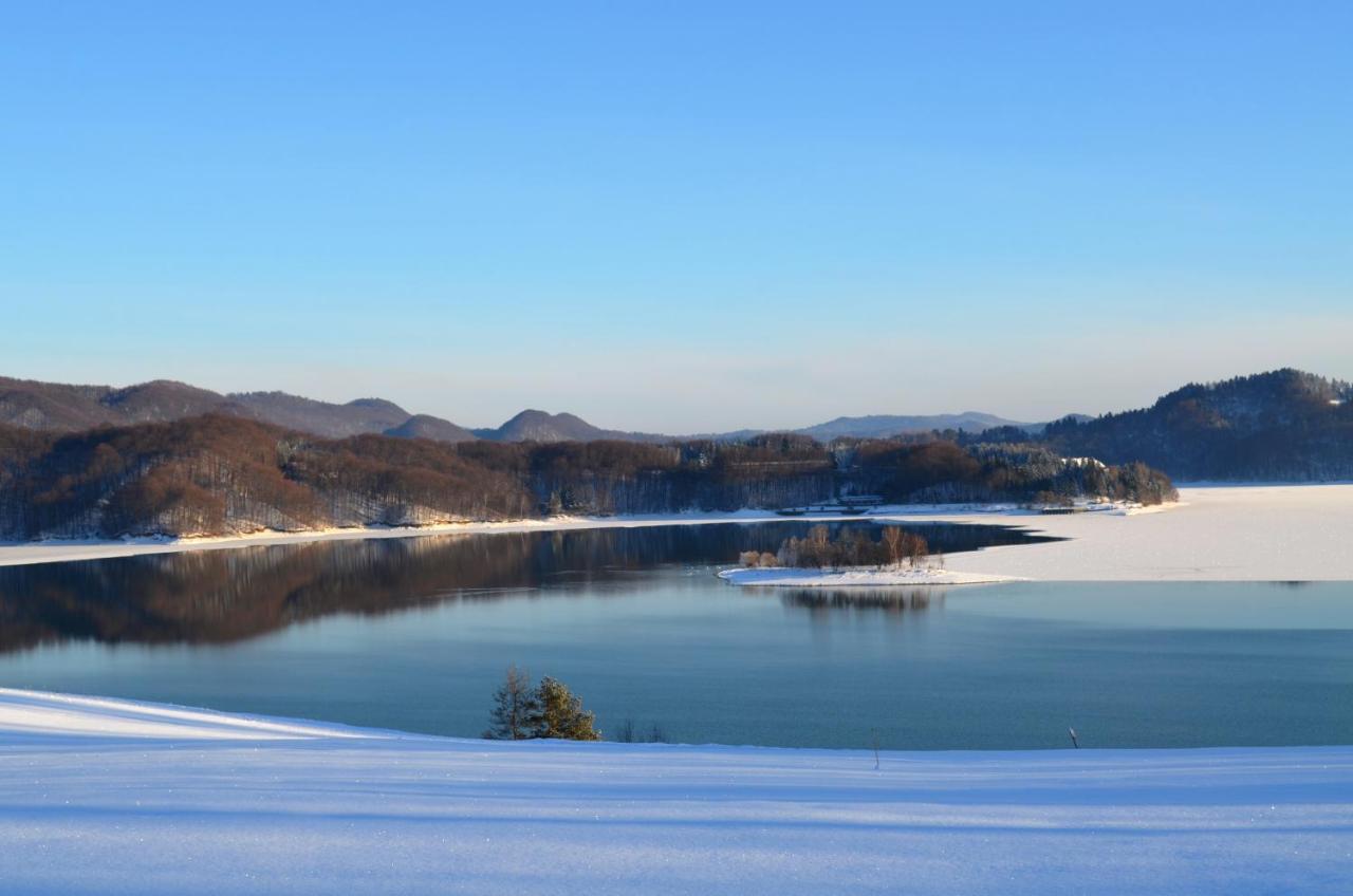 Domki Zlota Rybka Nad Jeziorem Solinskim Zawóz Buitenkant foto